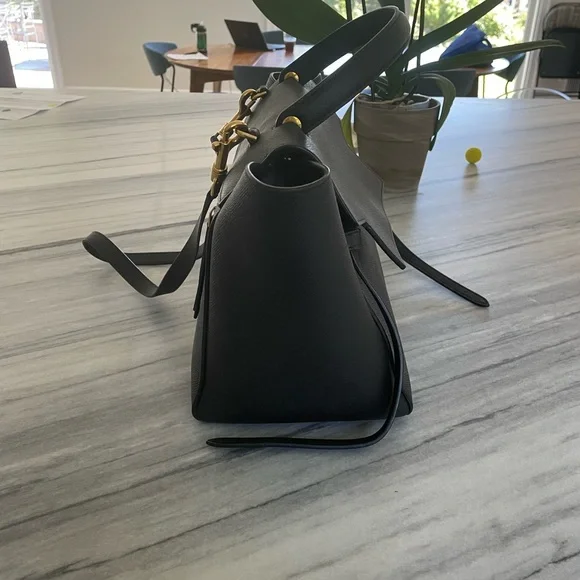 Celine belt bag. In black. Like new condition. Hardly worn. - Picture 3 of 3